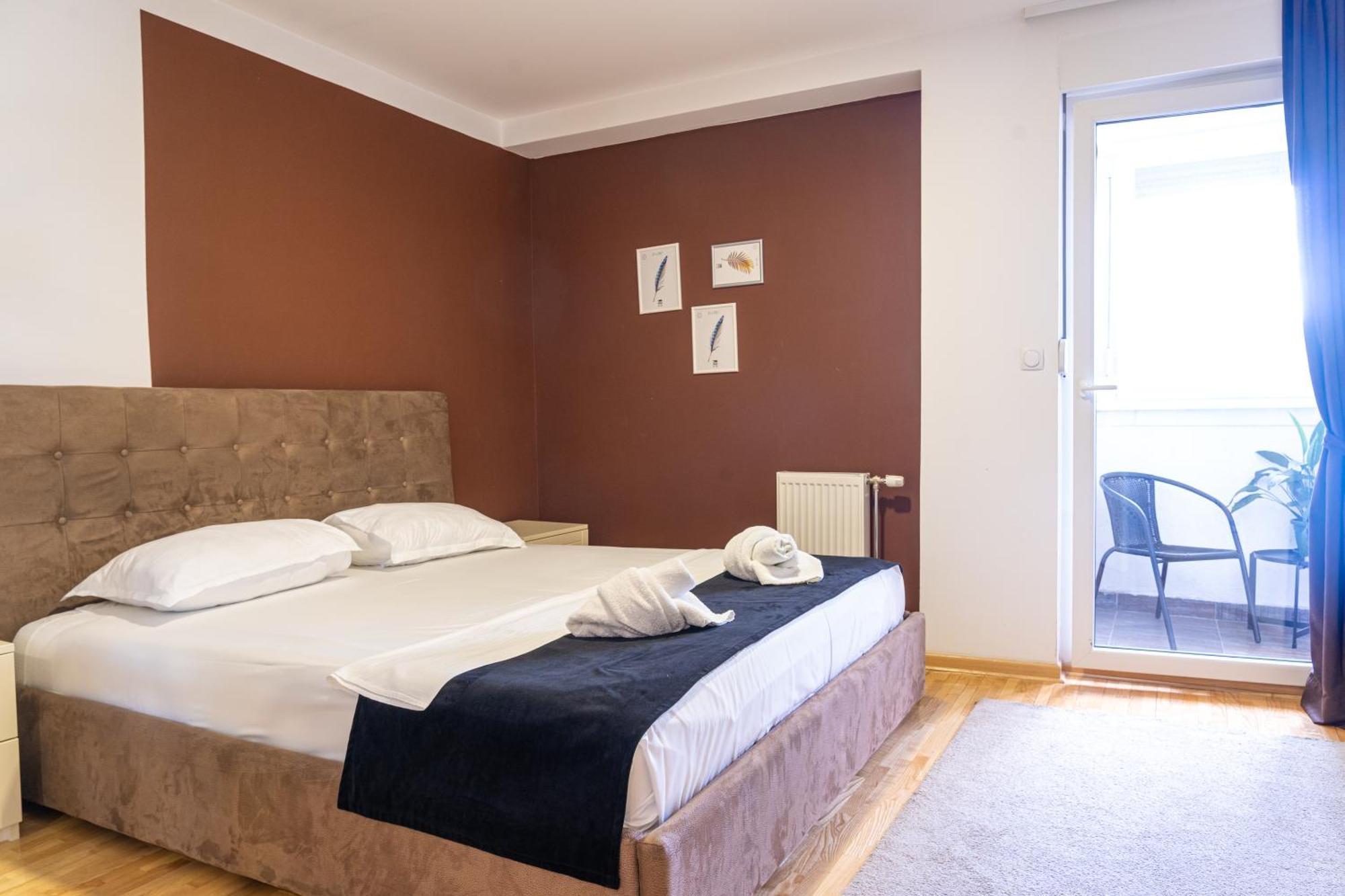 Nar Royalton Accommodation Ni 客房 照片
