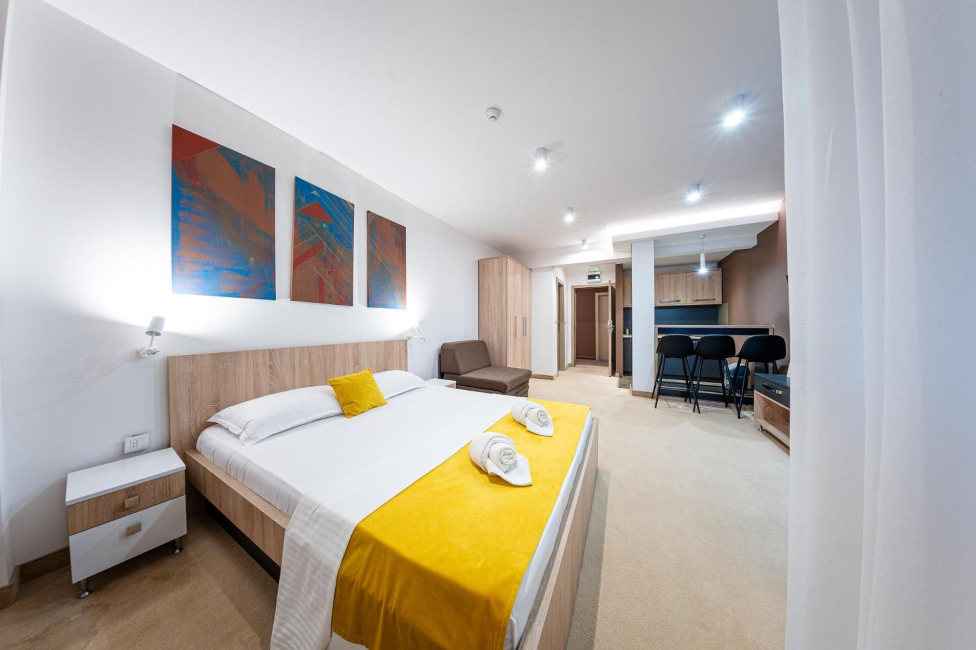 Nar Royalton Accommodation Ni 客房 照片