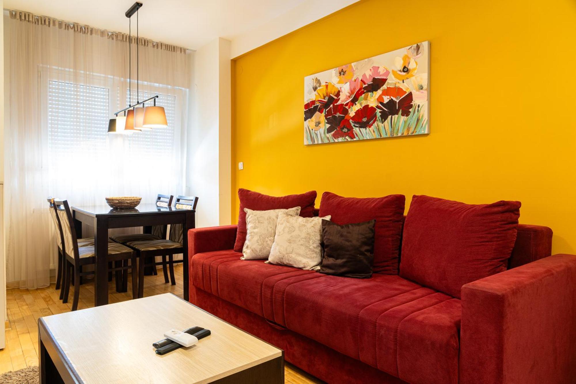 Nar Royalton Accommodation Ni 外观 照片