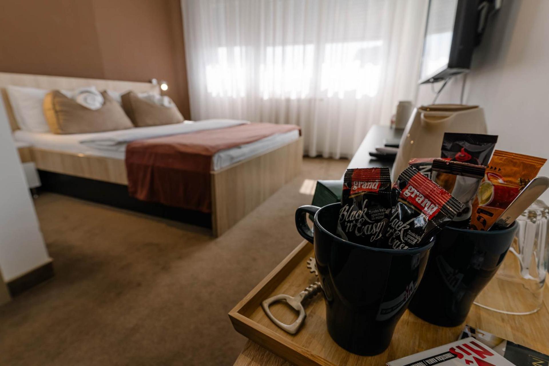 Nar Royalton Accommodation Ni 外观 照片
