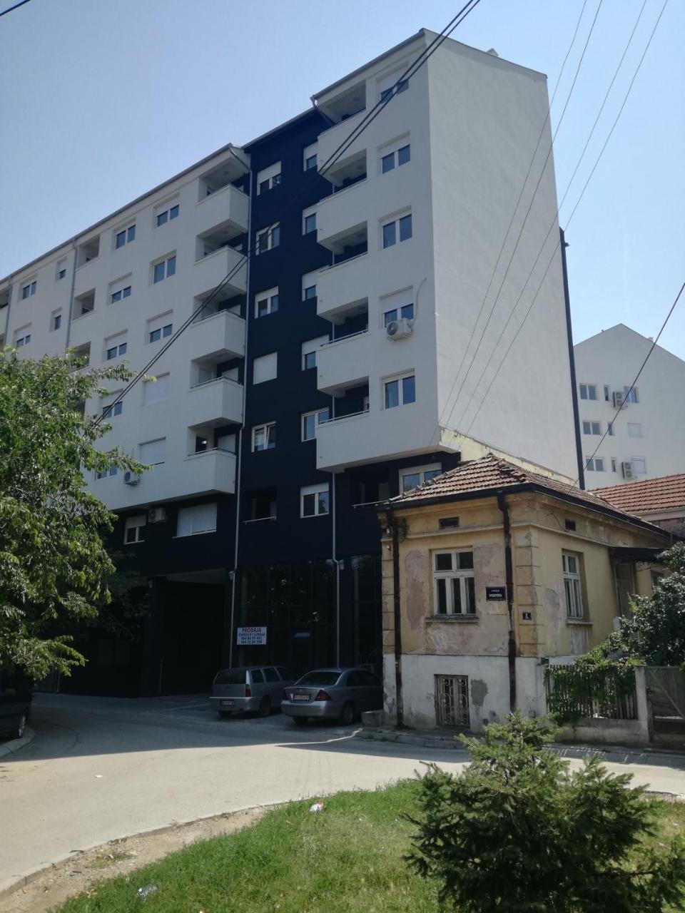 Nar Royalton Accommodation Ni 外观 照片