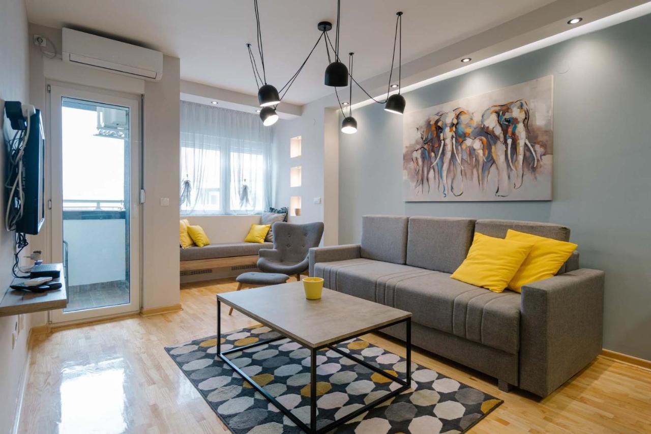 Nar Royalton Accommodation Ni 外观 照片